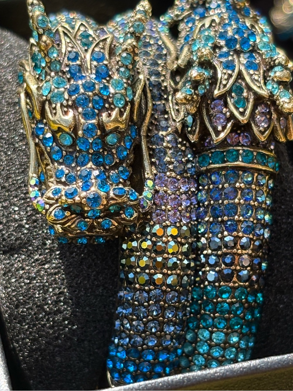 Heidi Daus 'Devine Dragon' Statement Set - Picture 6 of 15
